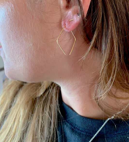 14k free form earring